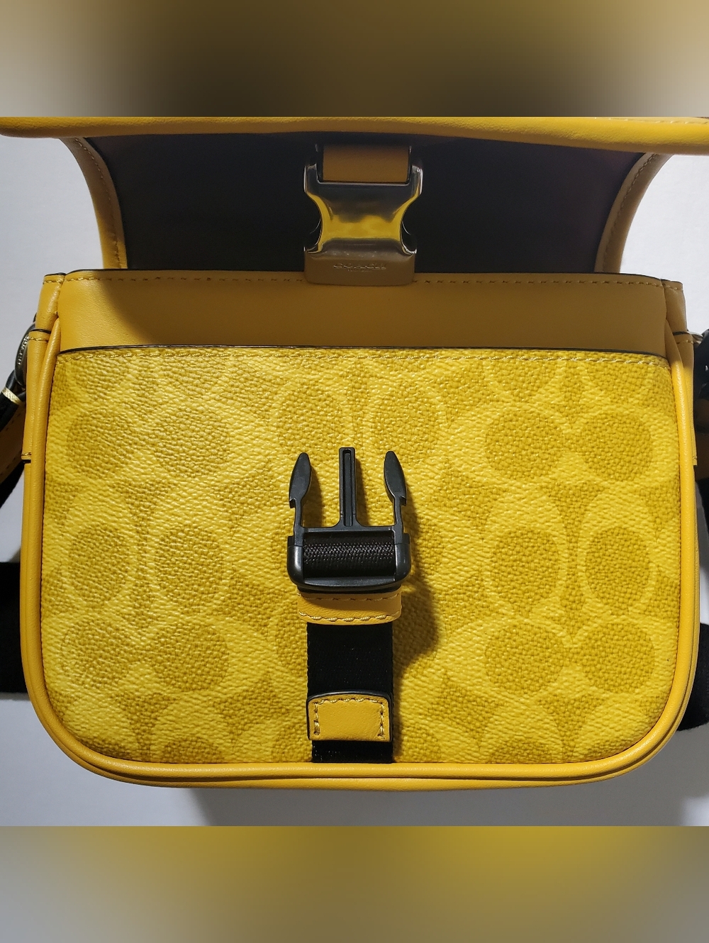 NWT Coach Racer Crossbody Bag Signature Canvas With Charms - Picture 8 of 12